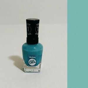 ⭐️5 For 25⭐️ Sally Hansen Miracle Gel Nail Color Mintage 709